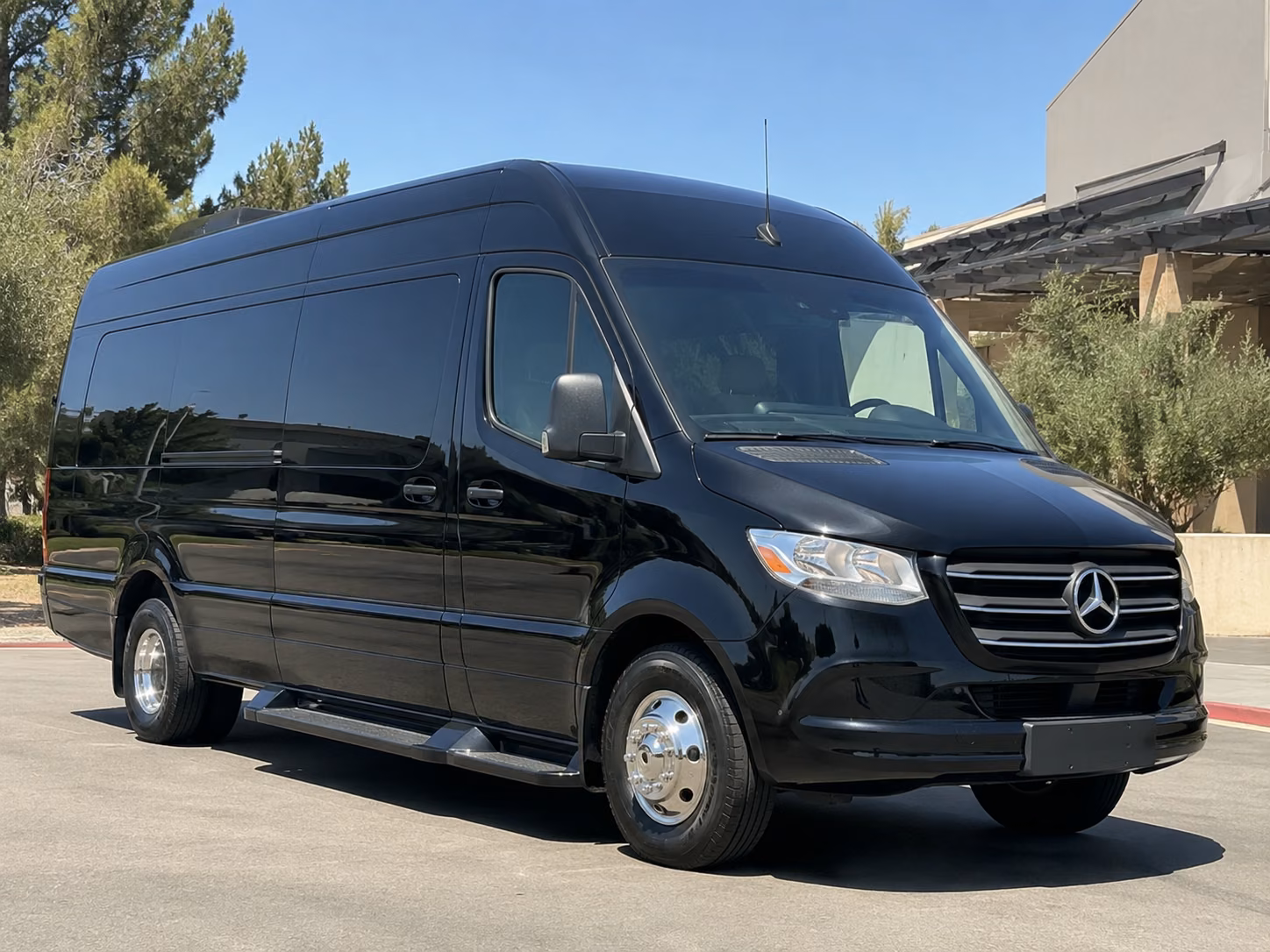 fountain valley airport shuttles for your travel needs