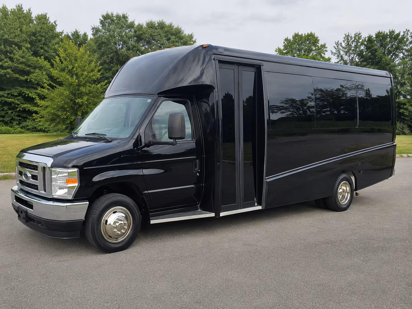 newport beach plan your trip with newport beach long distance charter bus rentals