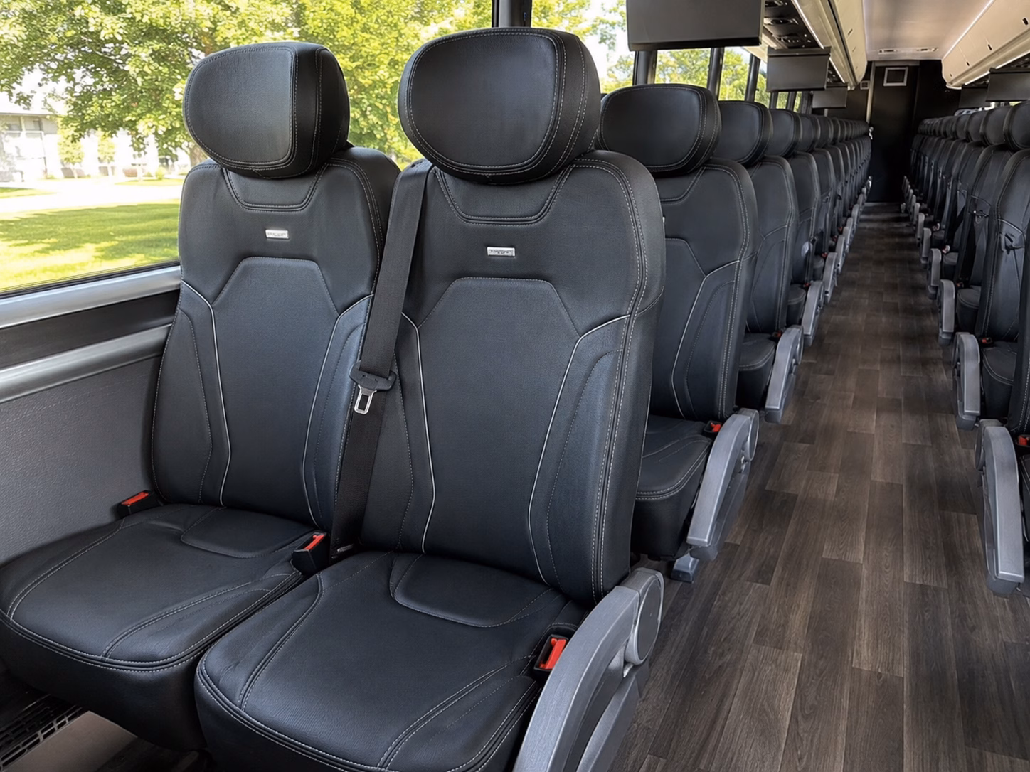 orange timely charter buses for orange winery tour groups