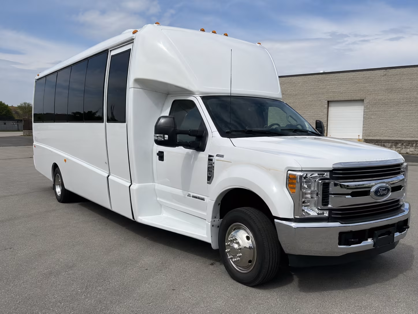 san clemente rent a charter bus for your san clemente official travel